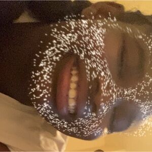 Meet your Posher, Harmony